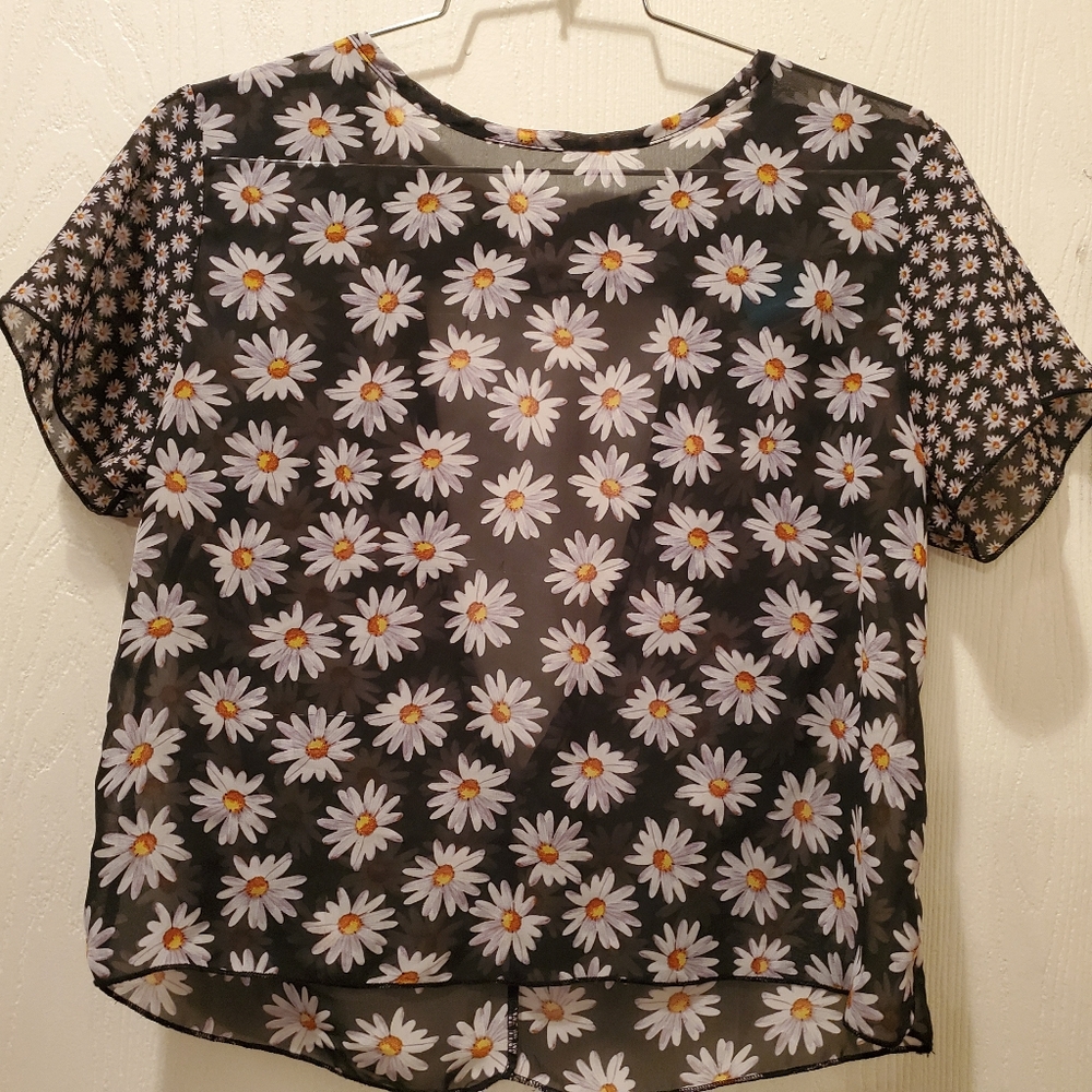 Color of Love Open Back Blouse sz Small